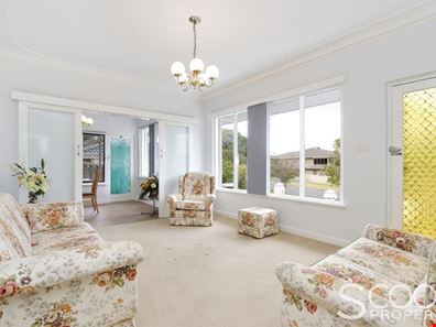 7 Wiluna Avenue, White Gum Valley WA 6162