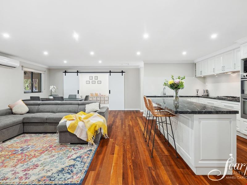 28 School Road, Karragullen WA 6111