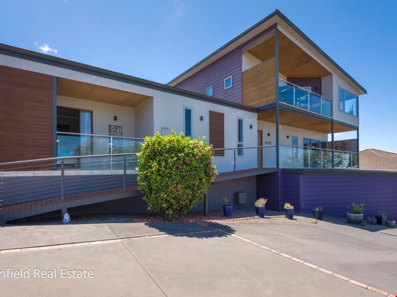 17 Lion Street, Mount Melville WA 6330