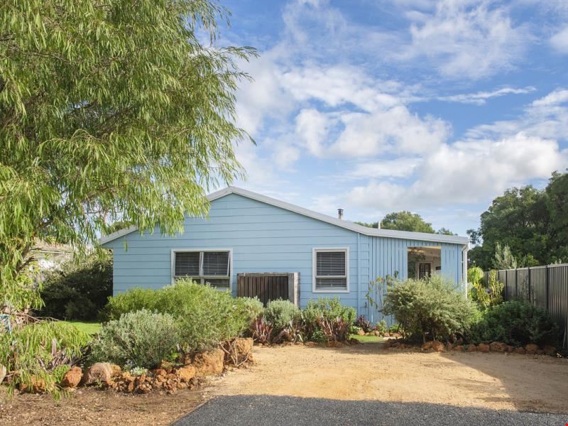 5A Hall Road, Cowaramup WA 6284