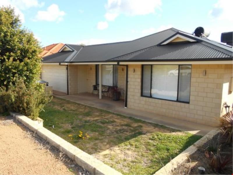 5 Sandalwood Place, Boddington WA 6390