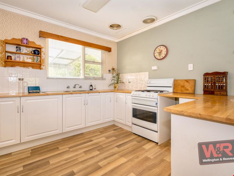 33 Balston Road, Gledhow WA 6330