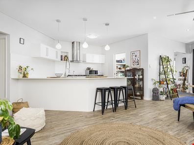 60 Patten Place, White Peak WA 6532