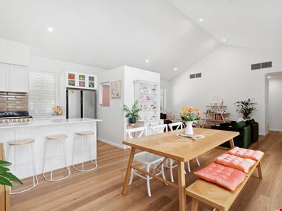 14 Doney Street, Alfred Cove WA 6154
