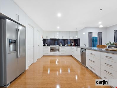 6 Griffin Crescent, Manning WA 6152