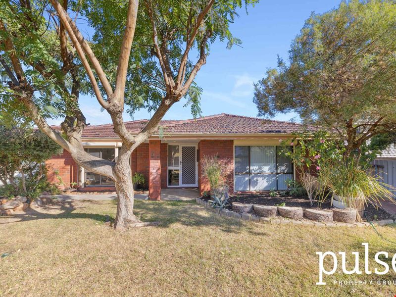 11 Tangney Crescent, Samson WA 6163
