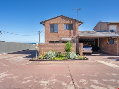 1/35A Halls Head Parade, Halls Head WA 6210