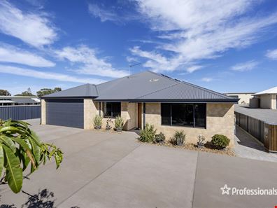 8 Bottlebrush Close, Woorree WA 6530