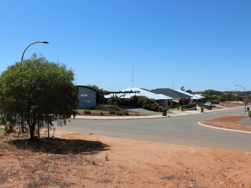 42 Fairway Bend, Northam WA 6401