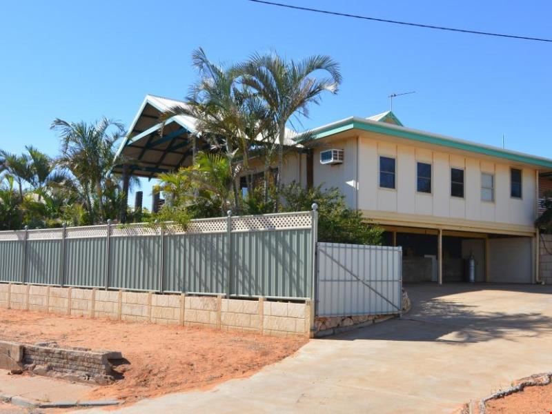 21 Craggs Court, Carnarvon WA 6701