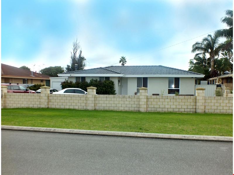 26 Carbine Street, Orana WA 6330