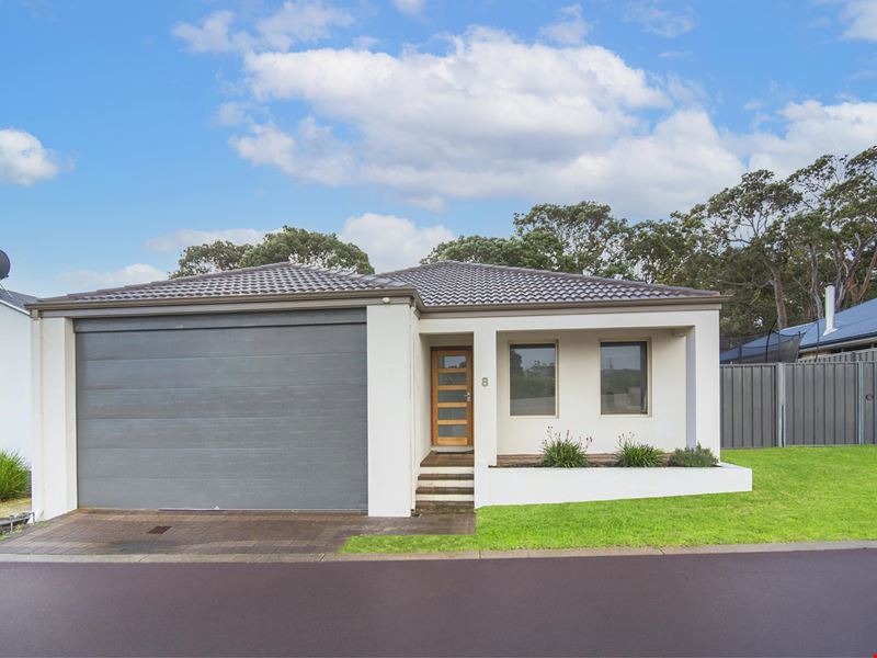 8 Abberton Lane, Cowaramup WA 6284