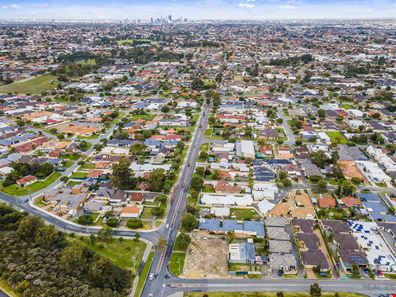 68 AMBERLEY WAY, Westminster WA 6061