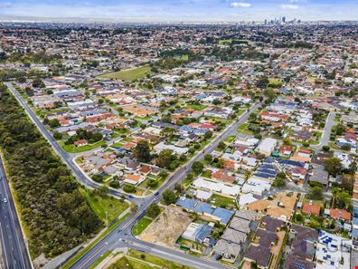 68 AMBERLEY WAY, Westminster WA 6061
