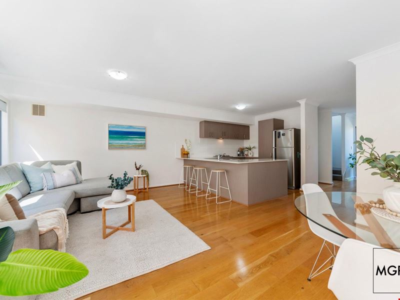 32B Foss Street, Bicton WA 6157