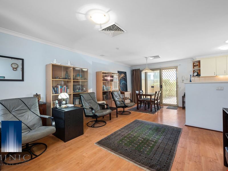 8/2 Cerberus Avenue, Parkwood WA 6147