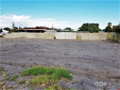2B Golf Road, Parkwood WA 6147