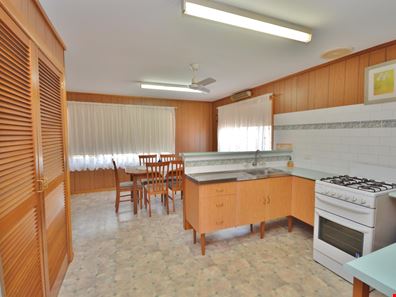 13 Maver Street, Kalbarri WA 6536