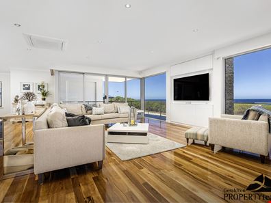 6 Poole View, Dongara WA 6525