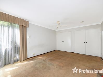 9 Genoa Court, Kingsley WA 6026