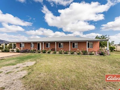 32 Dorset Drive, Deepdale WA 6532