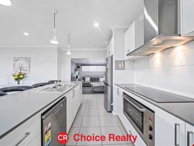 35 Denmark Loop, South Guildford WA 6055
