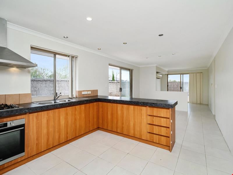 10 Beecroft Mews, Ridgewood WA 6030