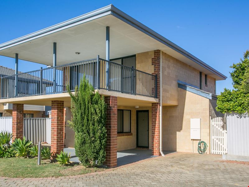30/11 Elvire Street, Viveash WA 6056