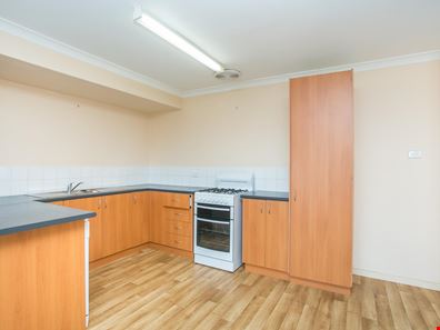 30/11 Elvire Street, Viveash WA 6056