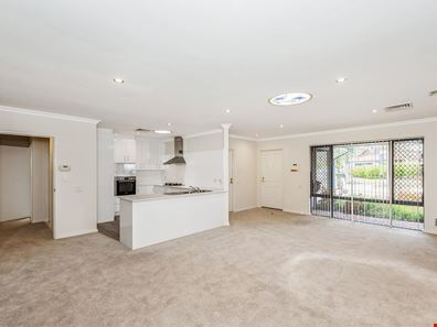 2/36 Fifth Avenue, Rossmoyne WA 6148