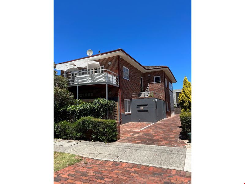 1A & B/35 Fairway, Crawley WA 6009