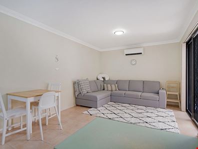 2/23 Glendower Way, Spearwood WA 6163