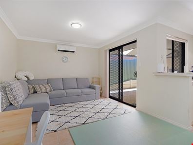 2/23 Glendower Way, Spearwood WA 6163