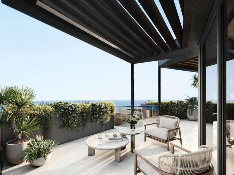 331 West Coast Drive, Trigg