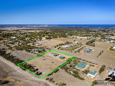 32 Hill Creek Road, Moresby WA 6530