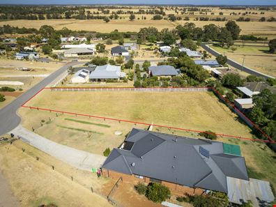 9 Bishop Place, Yarloop WA 6218