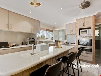 27 Malcolm Street, Bluff Point WA 6530