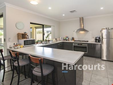 7 Massena Way, Yalyalup WA 6280