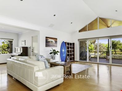 109 St Michaels Parkway, Dunsborough WA 6281