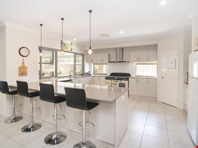 16 Canola Grove, Busselton WA 6280