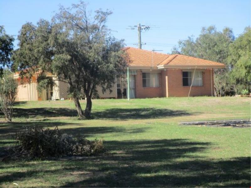 5 TULLOCH DRIVE, Dongara WA 6525