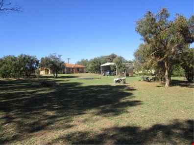 5 TULLOCH DRIVE, Dongara WA 6525