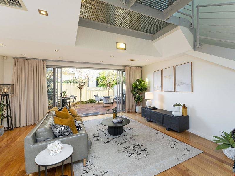 4/135 Loftus Street, Leederville WA 6007