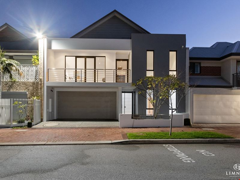 12 Kakulas Crescent, Northbridge WA 6003