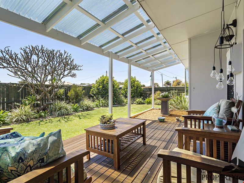 214 First Street, Wonthella WA 6530