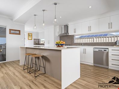 82 Webber Road, Moresby WA 6530