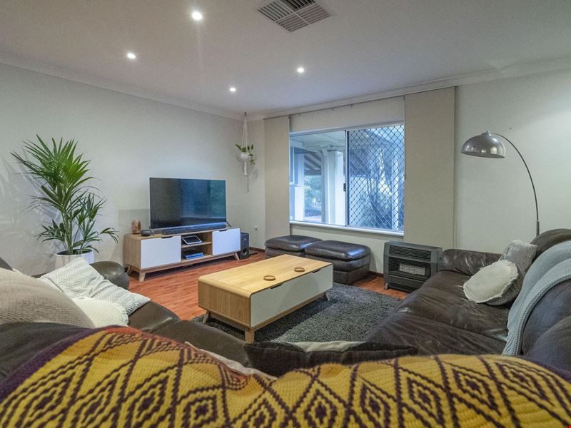 199A Grove Road, Lesmurdie WA 6076