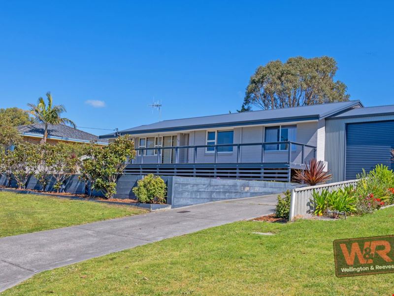 20 Manley Crescent, Collingwood Heights WA 6330