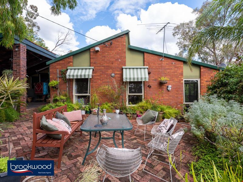 27 Michael Crescent, Boya WA 6056