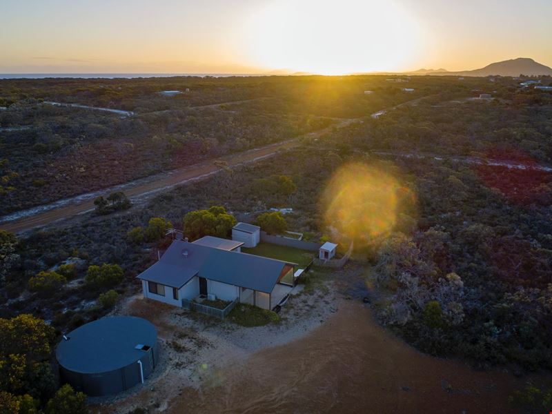 6 Whale Bay Drive, Hopetoun WA 6348